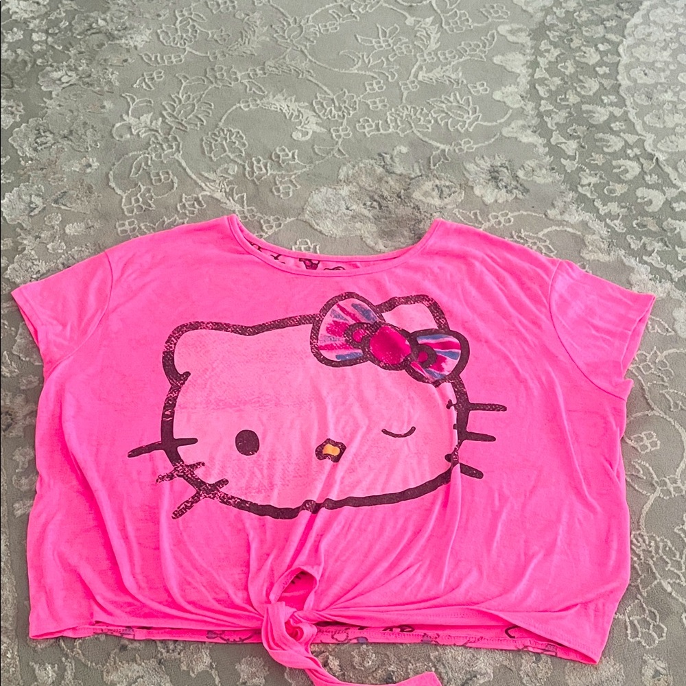 Hello Kitty Pink Graphic Top size XL